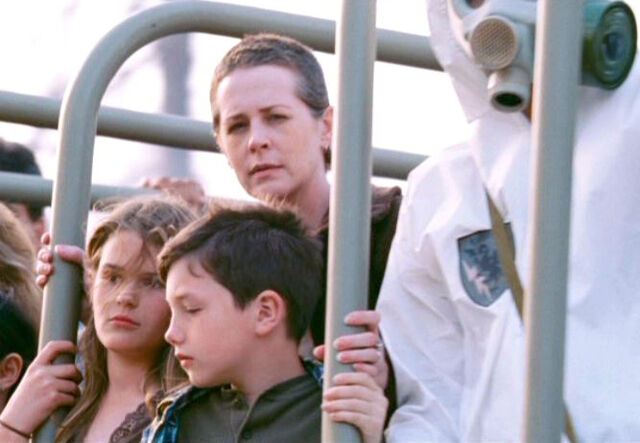 File:Woman Kids.jpg
