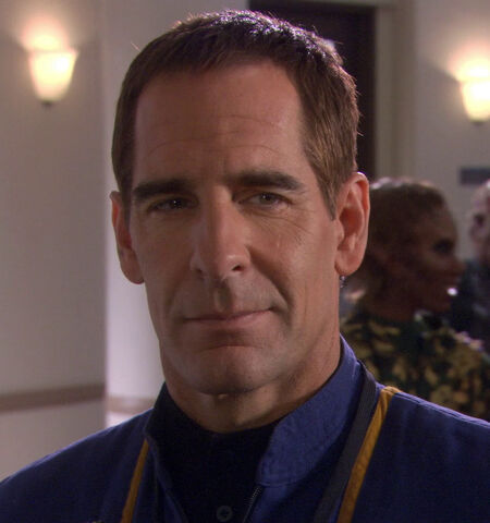 File:Jonathan Archer, 2155.jpg