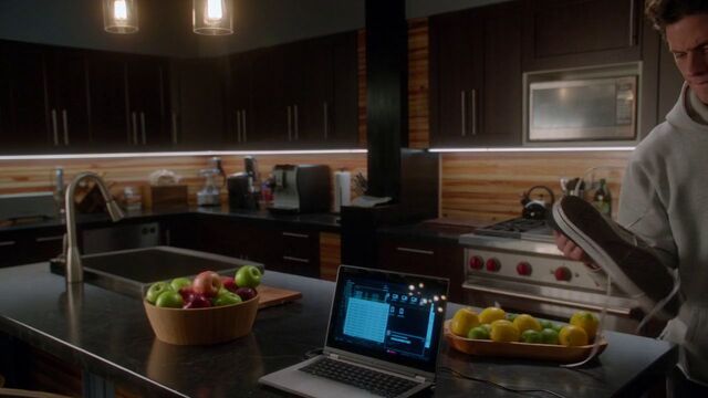 File:Stitchers1.05-181.jpg