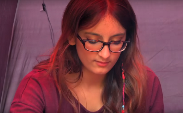 File:Emma sandstonn.png