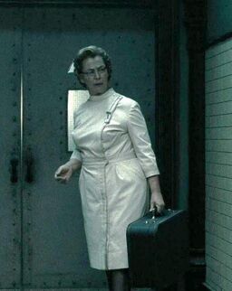 Receptionnurse07