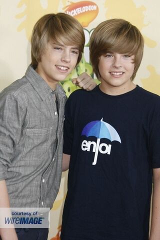 File:Dylan & Cole (4).jpg