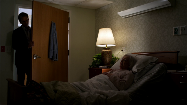File:S01E01P65 Mike Edith.png