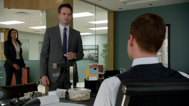 File:S01E05P036 Mike.png