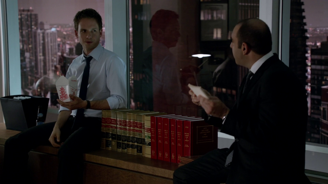 File:S01E04P01 Mike Louis.png