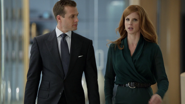 File:S02E12P00303 Harvey Donna.png