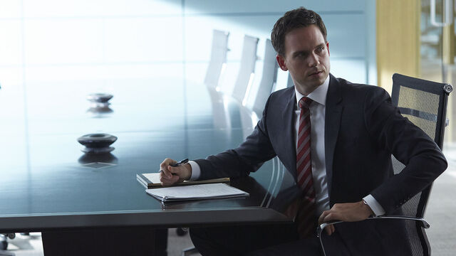 File:S04E12Promo06 - Mike.jpg