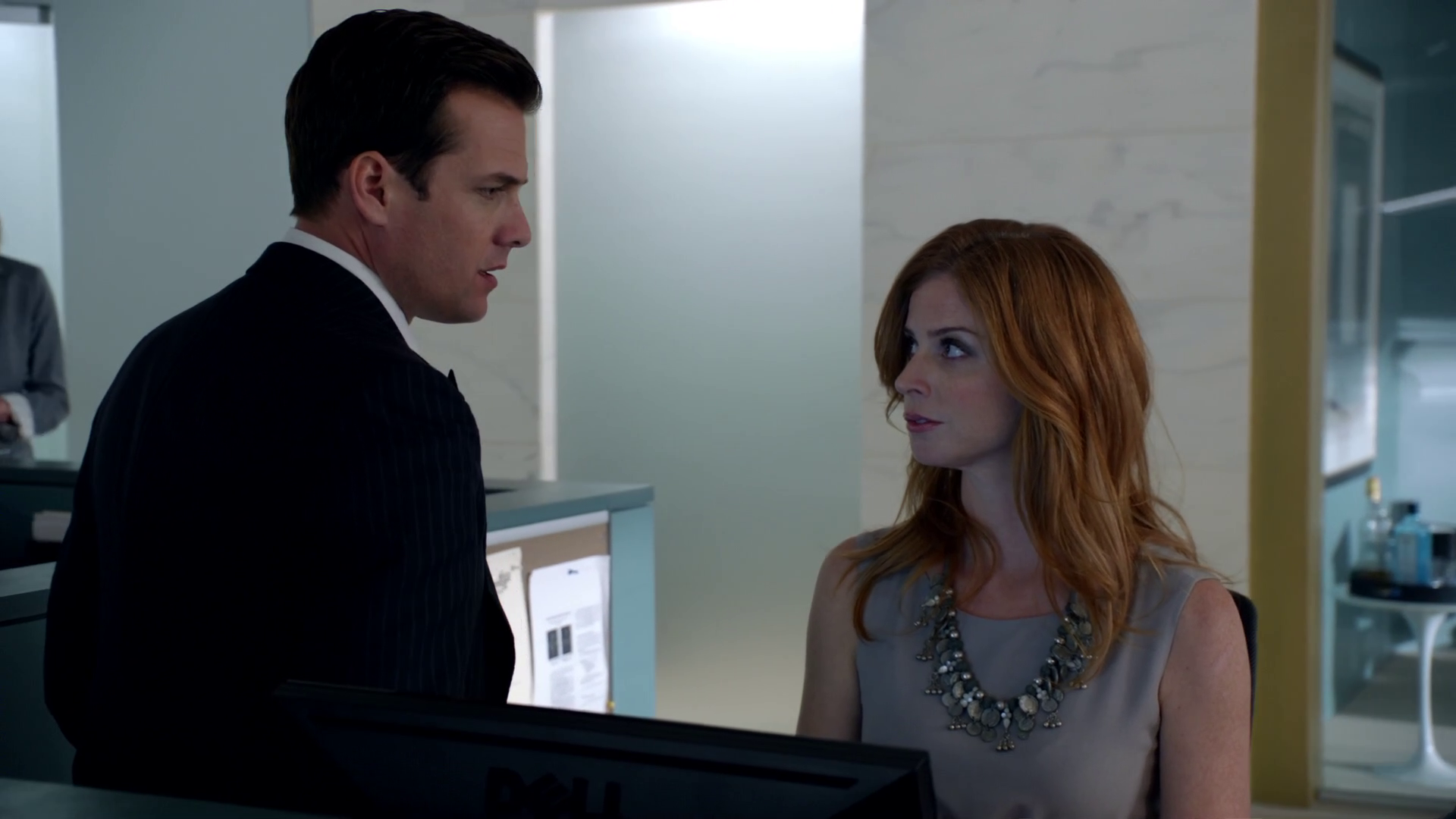 Image - S01E08P52 Harvey Donna.png | Suits Wiki | Fandom powered by Wikia