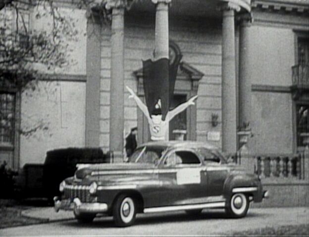 File:Superman lands.jpg