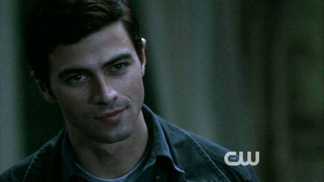 Fichier:Michael-5x13-angels-of-supernatural-12205224-1280-720.jpg