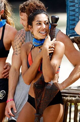 File:AustralianSurvivorEpisode5BuildItUpBreakItDownRewardChallengeSaanapuTribeBrooke2.jpg