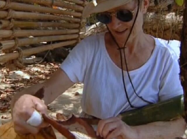 File:Sonja mail tribal.jpg