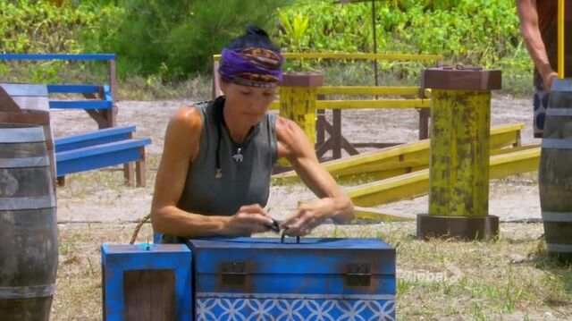 File:Survivor.s27e12.hdtv.x264-2hd 082.jpg