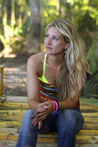 File:Whitney-duncan-survivor-south-pacific.jpg