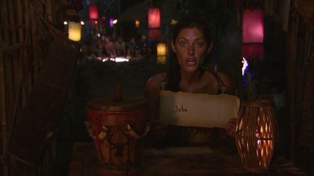 File:Michele votes julia.jpg
