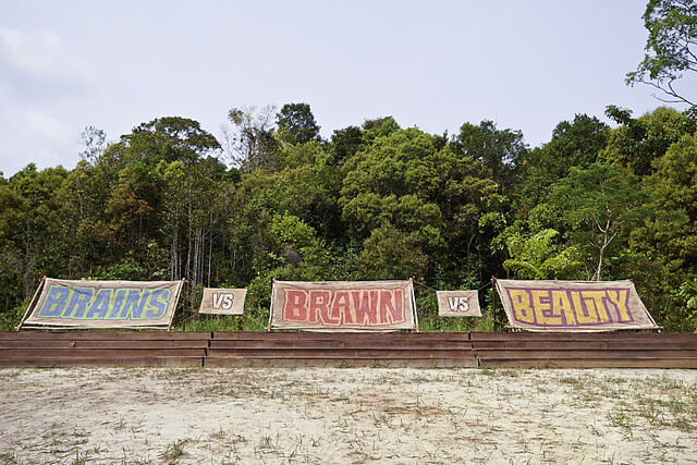 File:S32 press images ep6 106308 D17108b.jpg