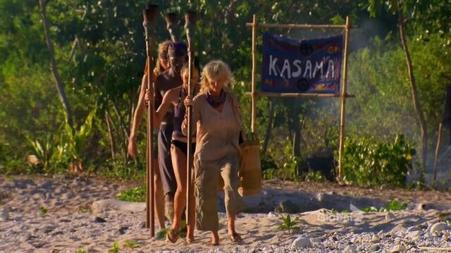 File:Survivor.s27e14.hdtv.x264-2hd 0720.jpg