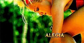 Resultado de imagem para alecia gif survivor