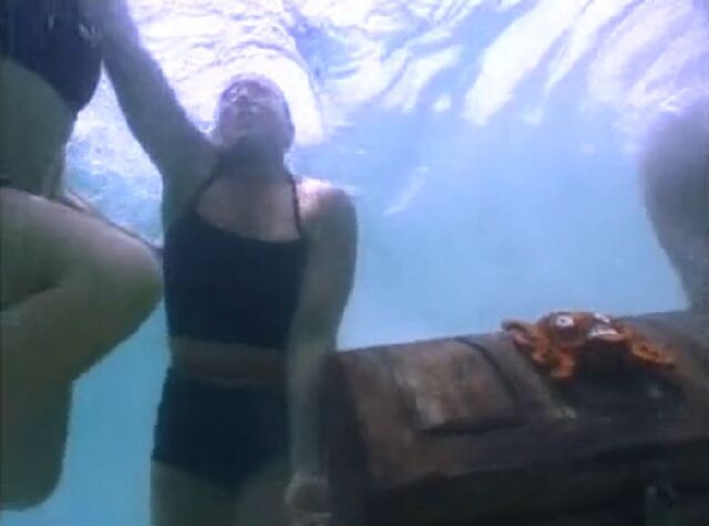 File:Susan chest.jpg