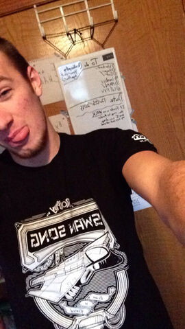 File:Shirt25.jpg