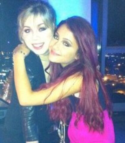 File:Ariana-Grande-and-Jennette-McCurdy-ariana-grande-32339969-500-570.jpg