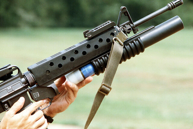 File:1024px-Loading M203.jpeg