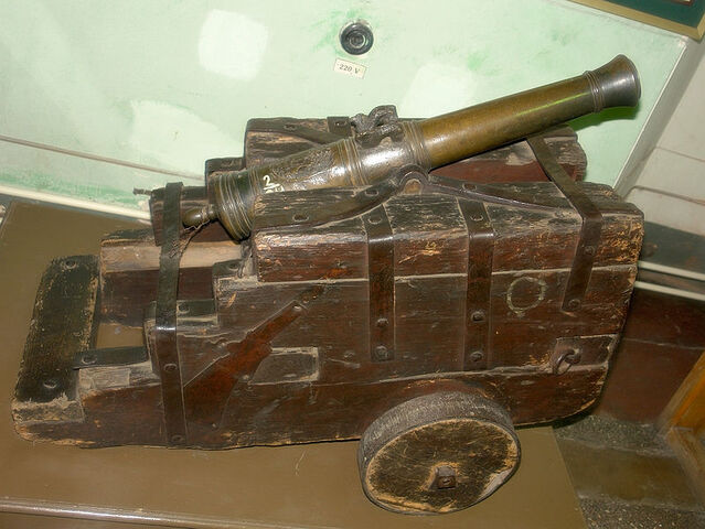 File:Pugachev-gun.jpg