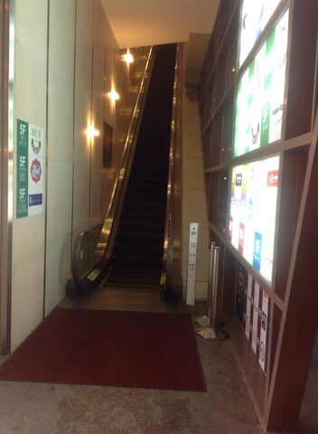 檔案:Mlhtdoor03.jpg