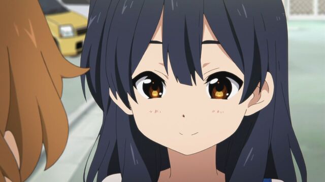 File:Anko smiles at Yuzuki.jpg