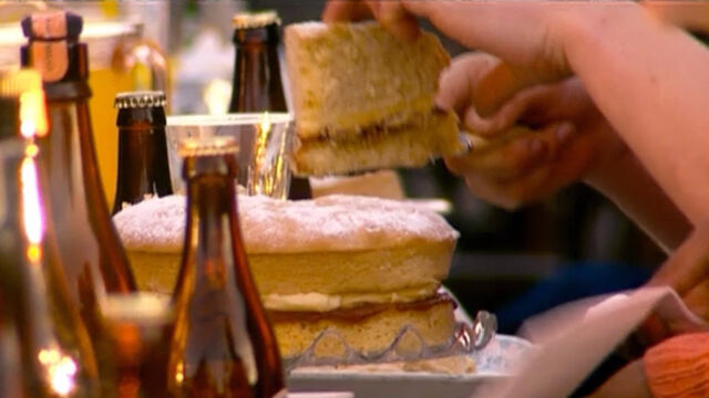 File:CakeTIL.jpg