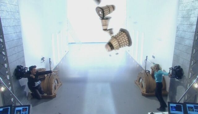 File:Void vacuum.jpg
