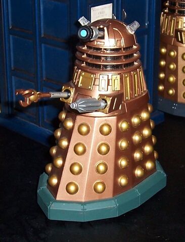 File:Assault Dalek Toy.jpg