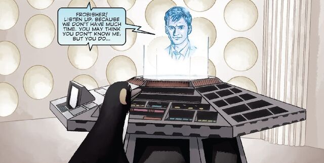 File:Ten in TARDIS.jpg