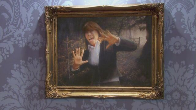 File:Sarah Jane trapped in painting.jpg