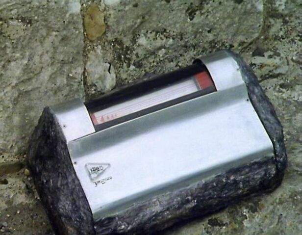 File:Dissolving bomb.jpg
