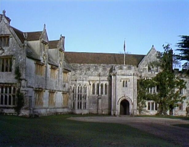 File:Chase Mansion.jpg