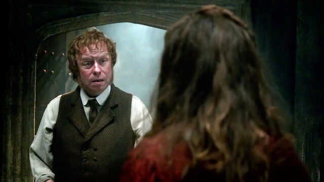 File:BenAddis-as-BobChilcott-in-TheSnowmen.jpg