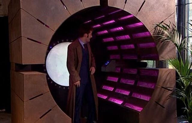 File:Teleport pod.jpg