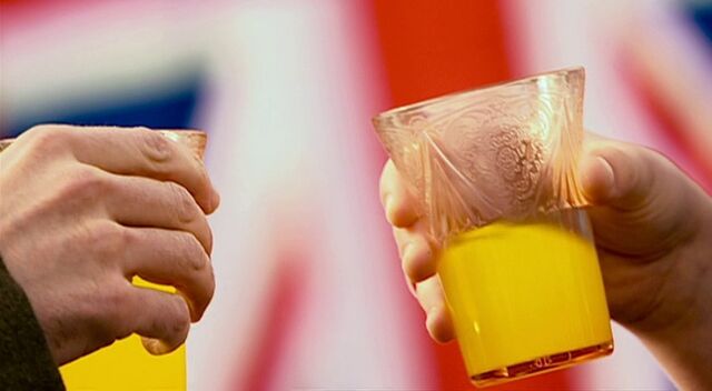 File:OrangeJuiceCloseUp.jpg