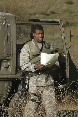 File:Dennis-Haysbert-6.jpg
