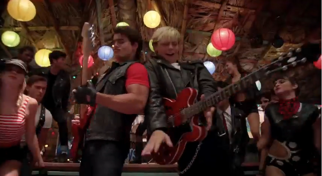 File:BikersvsSurfers 26.png