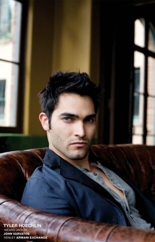 File:Derek-derek-hale-22921881-314-489.jpg