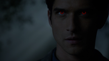 Tyler-Posey-Scott-alpha-eyes-Teen-Wolf-Season-6-Episode-12-Raw-Talent