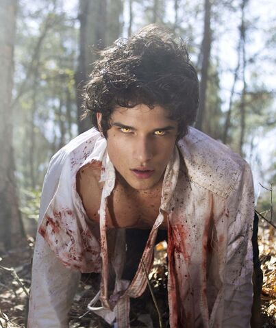 File:Tyler-posey-posing-861x1024.jpg