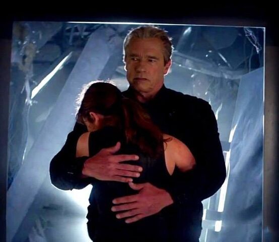 File:Tg-pops-film-sarah-hug.jpg