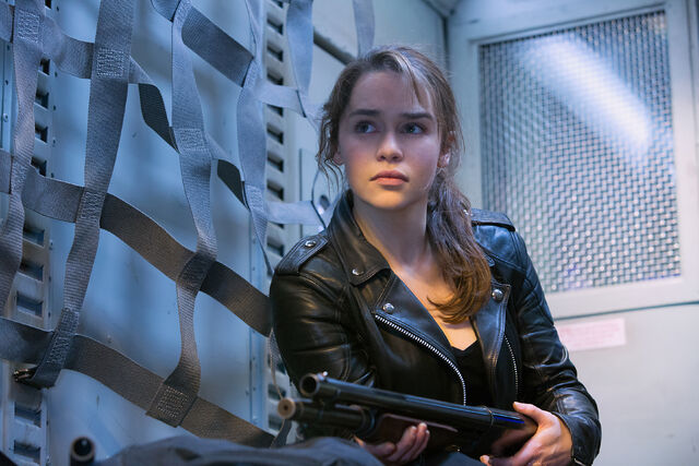 File:Tg-sarah-film-shotgun-015.jpg