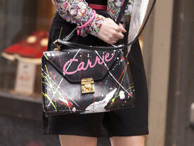 Carrie Diaries purse