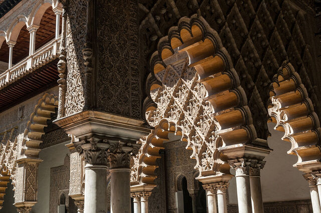 File:1280px-Alcázar of Seville (6931816658).jpg