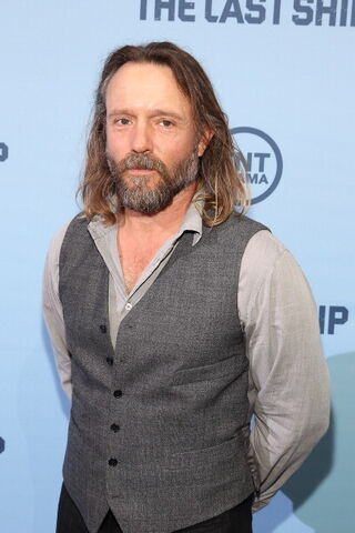 File:John Pyper-Ferguson.jpg