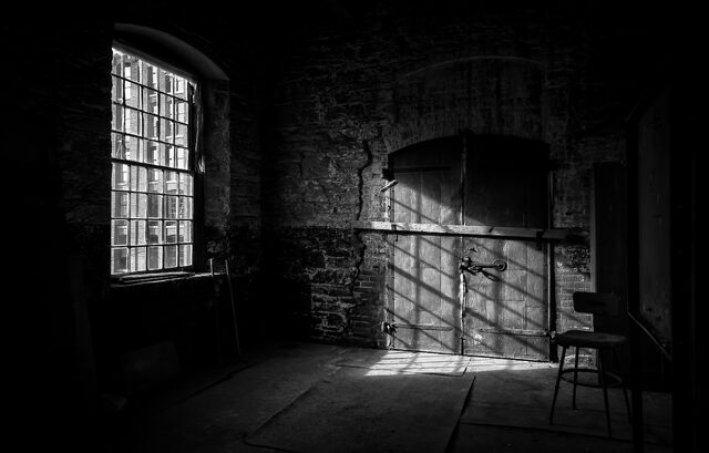 File:Dungeon window.jpg
